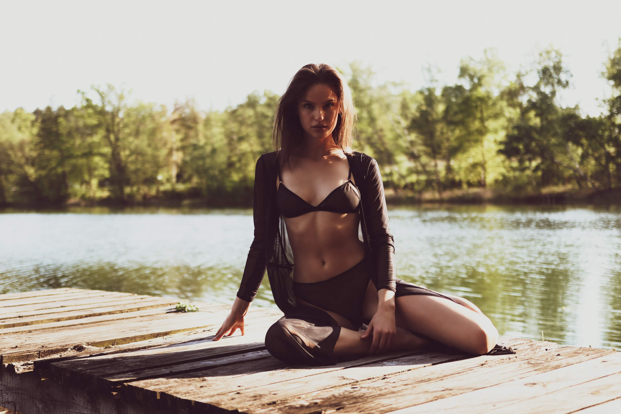 Jak sobie radzić z bolesnymi otarciami na udach? 